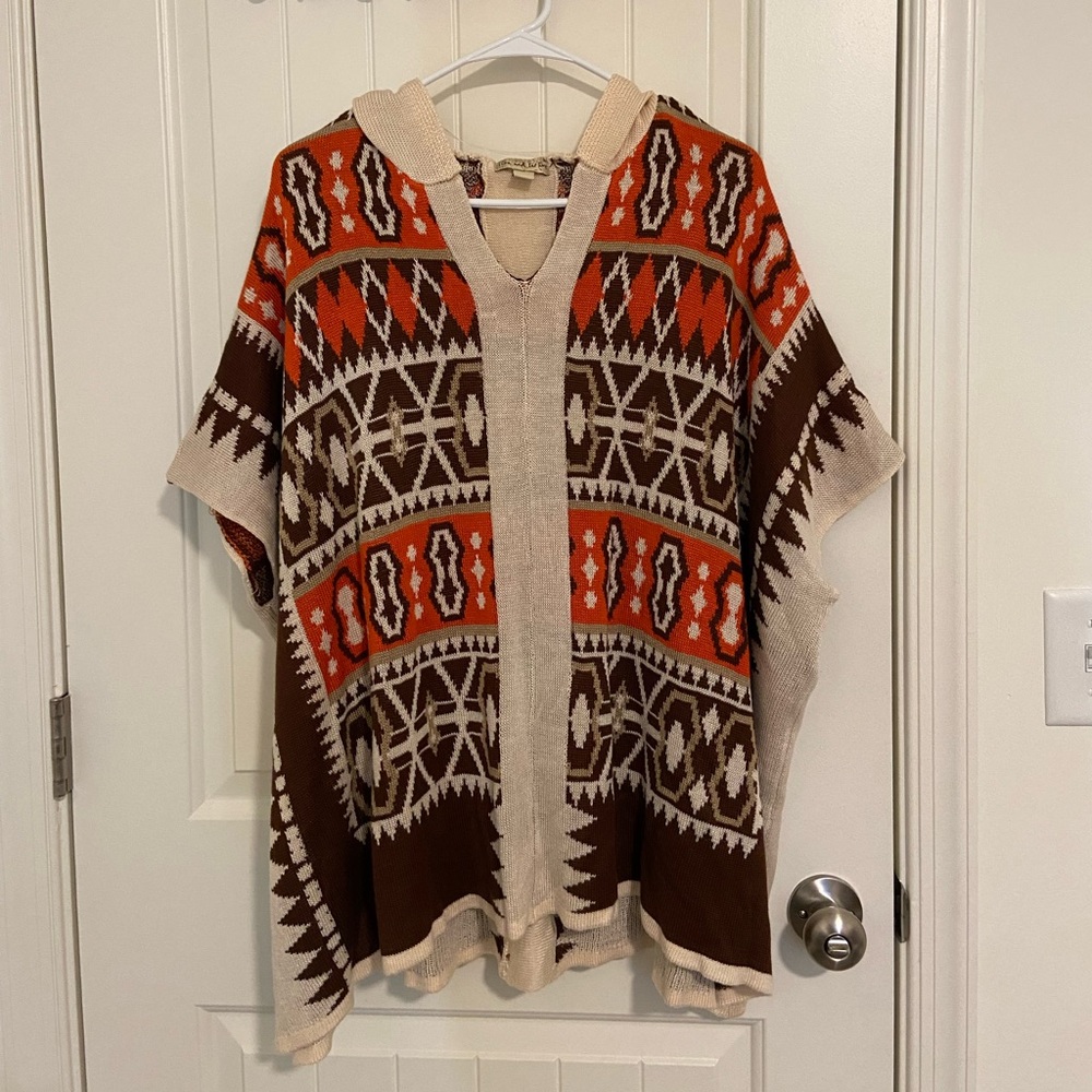 EUC Live and Let Live women’s multicolor patterned hooded sweater poncho‎ medium